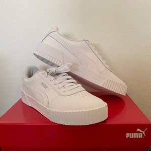 NWT white Puma sneakers